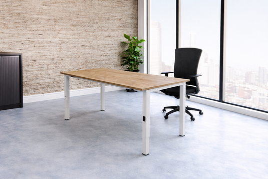 Lineo | Verstelbare bureau • Wit onderstel