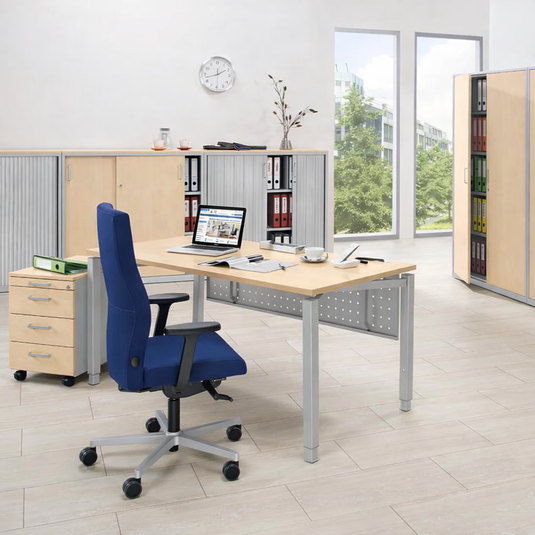 Manueel hoogteverstelbare bureau • Concept Line • 4-poots