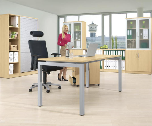 Bureau Basic Multi M • Vaste Hoogte • 4-poots