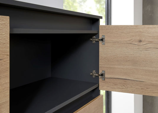 Dressoirkast • Kubista