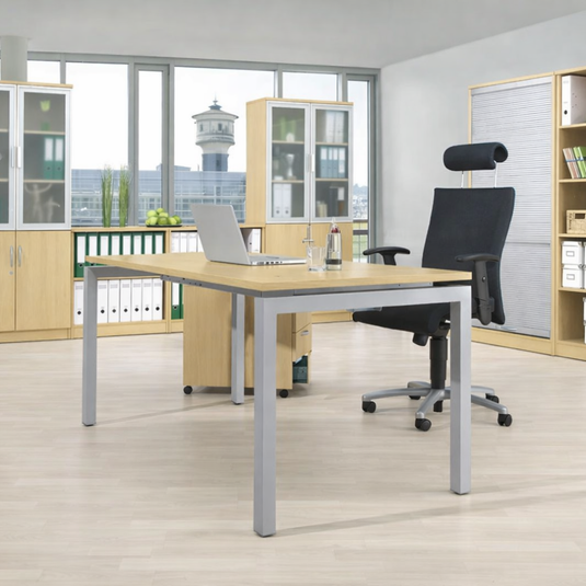 Bureau Basic Multi M • Vaste Hoogte • 4-poots